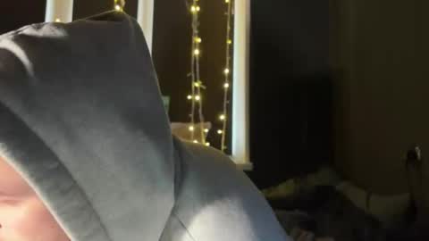 Mary and Tom online show from 04-17-26, 06:49