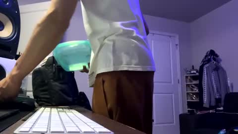 Snapshot of love4heelz chatting on 03-01-25, 07:08 Prynce online show from 03-01-25, 07:08