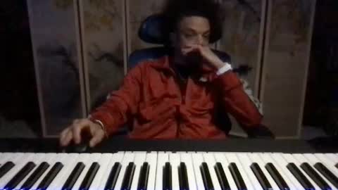 Snapshot of love4heelz chatting on 06-28-26, 05:24 Prynce online show from 06-28-26, 05:24