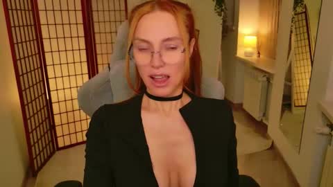 love_call online show from 11-25-25, 05:18