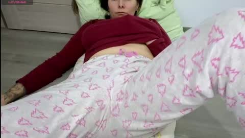 Snapshot of love_jessy_love chatting on 01-02-25, 06:56 jessmy pleasure is in your hands s online show from 01-02-25, 06:56