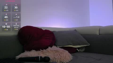 Snapshot of love_kyliee chatting on 04-07-26, 11:15 love_kyliee online show from 04-07-26, 11:15