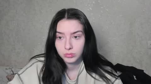 Snapshot of love_lina_muuur chatting on 04-25-26, 07:11 LINA online show from 04-25-26, 07:11