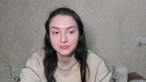 Snapshot of love_lina_muuur chatting on 05-31-26, 04:58 LINA online show from 05-31-26, 04:58