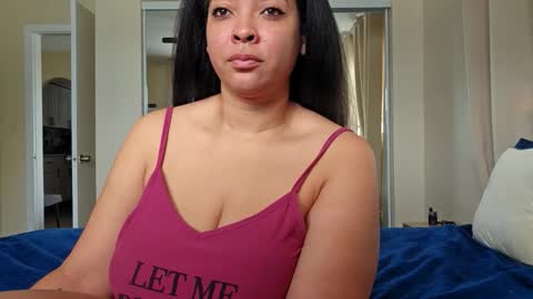 Raquel Love online show from 09-17-25, 04:41