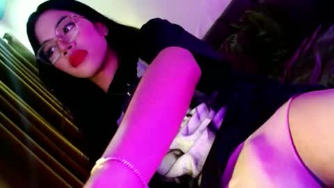 Snapshot of love_seren chatting on 01-08-26, 02:25 Seren online show from 01-08-26, 02:25