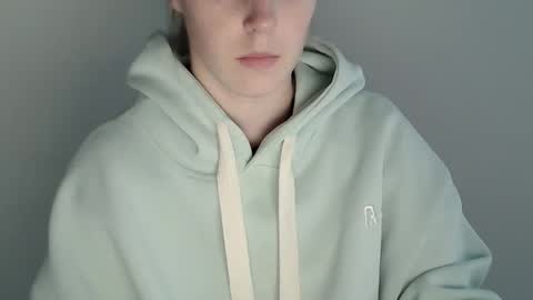 Vivian online show from 11-26-25, 01:45