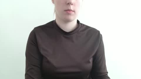 Vivian online show from 03-05-26, 07:04