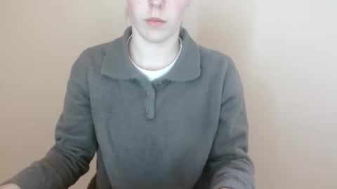 Snapshot of love_vivian chatting on 04-28-26, 12:21 Vivian online show from 04-28-26, 12:21