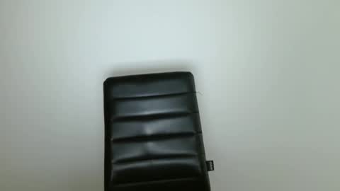Snapshot of love_vivian chatting on 05-11-26, 12:22 Vivian online show from 05-11-26, 12:22
