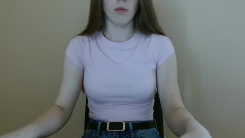 Snapshot of love_vivian chatting on 05-12-26, 11:29 Vivian online show from 05-12-26, 11:29