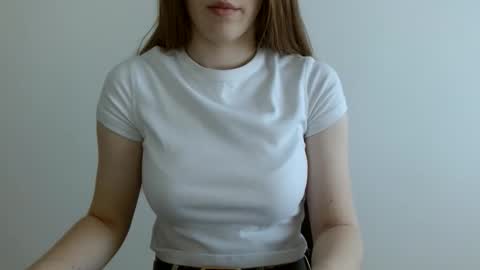 Snapshot of love_vivian chatting on 06-01-26, 11:12 Vivian online show from 06-01-26, 11:12