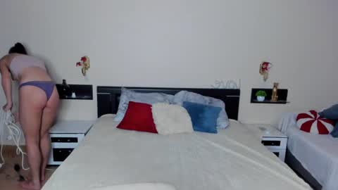 Snapshot of lovebettie chatting on 06-23-26, 02:37 Elisabette online show from 06-23-26, 02:37