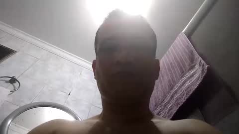 Snapshot of lovecam2camgo chatting on 10-23-25, 10:19 lovecam2camgo online show from 10-23-25, 10:19