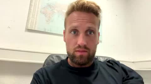 Snapshot of lovefuesse chatting on 09-10-25, 08:03 lovefuesse online show from 09-10-25, 08:03