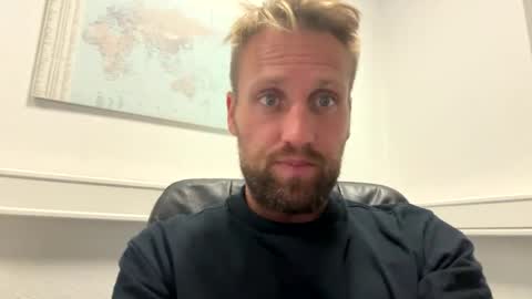 Snapshot of lovefuesse chatting on 09-15-25, 08:03 lovefuesse online show from 09-15-25, 08:03