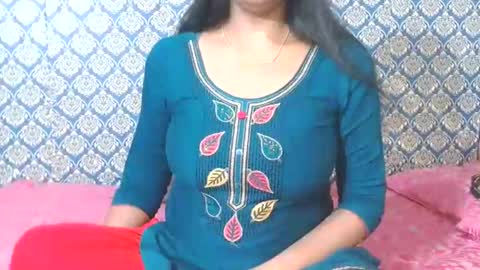 Snapshot of lovefunnitya chatting on 05-16-26, 10:47 Divya online show from 05-16-26, 10:47