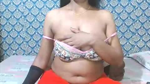 Snapshot of lovefunnitya chatting on 05-22-26, 12:22 Divya online show from 05-22-26, 12:22