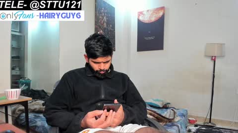 Snapshot of lovehairyindian chatting on 01-04-25, 11:54 Indian hairy online show from 01-04-25, 11:54