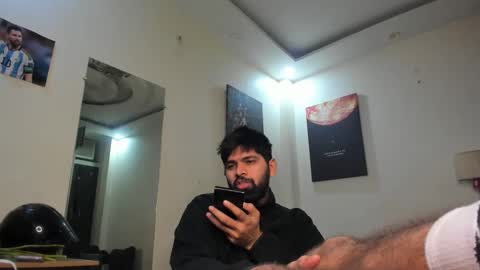 Snapshot of lovehairyindian chatting on 01-09-25, 06:04 Indian hairy online show from 01-09-25, 06:04