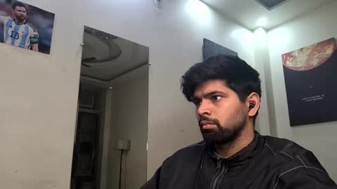Snapshot of lovehairyindian chatting on 02-22-25, 12:51 Indian hairy online show from 02-22-25, 12:51