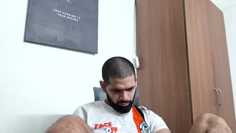 Snapshot of lovehairyindian chatting on 06-14-26, 01:58 Indian hairy online show from 06-14-26, 01:58