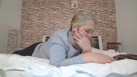 Snapshot of loveheaven4u chatting on 12-01-25, 01:16 heaven online show from 12-01-25, 01:16