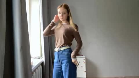 Ella online show from 11-05-25, 06:13