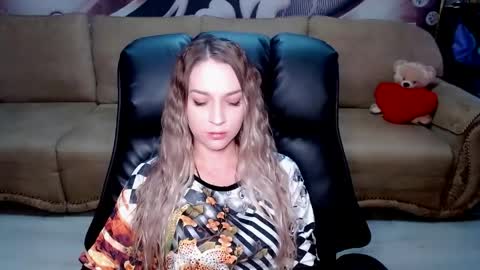 private open online show from 03-11-26, 11:27