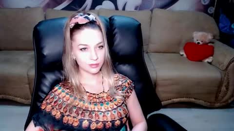 private open online show from 04-08-26, 02:50