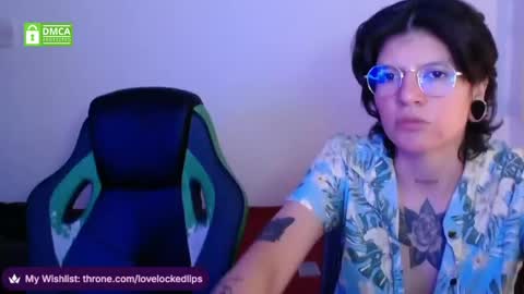 Alex  Violet online show from 04-15-26, 05:36