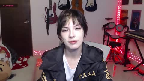Cassie online show from 10-18-25, 12:02