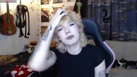 Snapshot of lovely_cass chatting on 07-22-26, 03:09 Cassie online show from 07-22-26, 03:09