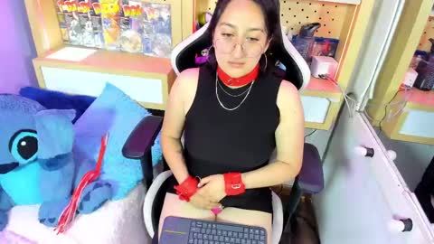 Chloe online show from 01-24-25, 02:30