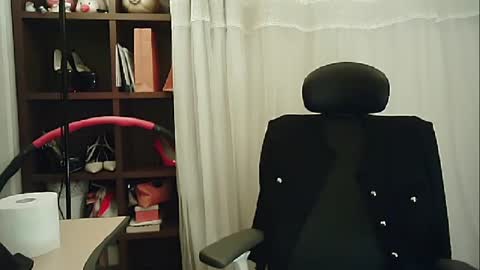 Snapshot of lovely_dana chatting on 12-27-24, 09:28 DANA KIM online show from 12-27-24, 09:28