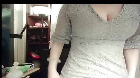 Snapshot of lovely_dana chatting on 11-24-25, 08:03 DANA KIM online show from 11-24-25, 08:03