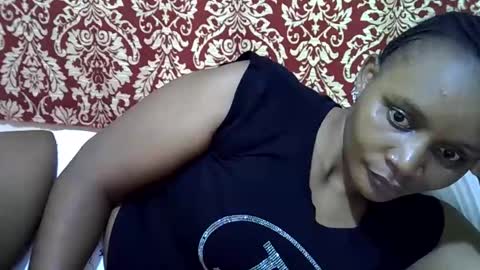 Snapshot of lovely_gee chatting on 04-26-26, 02:59 sexylover online show from 04-26-26, 02:59