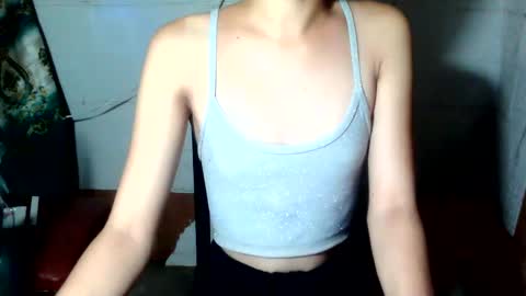 lovely_joan123 online show from 05-01-26, 02:32