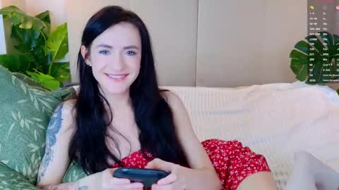 lovely_lo online show from 02-20-26, 01:44