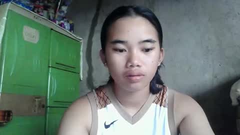Snapshot of lovely_marie572336 chatting on 05-05-26, 10:40 lovely_marie572336 online show from 05-05-26, 10:40