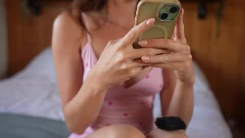 Snapshot of lovely_nat chatting on 05-09-26, 06:13 Natasha - IG online show from 05-09-26, 06:13