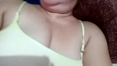 Snapshot of lovely_orchid chatting on 12-23-24, 02:50 lovely_orchid online show from 12-23-24, 02:50