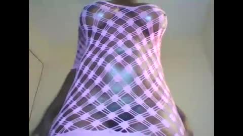 Snapshot of lovely_princes1 chatting on 02-06-25, 01:27 I am witty online show from 02-06-25, 01:27