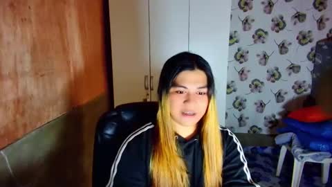 Snapshot of lovely_ricaxxx chatting on 10-13-25, 01:22 lovely_ricaxxx online show from 10-13-25, 01:22