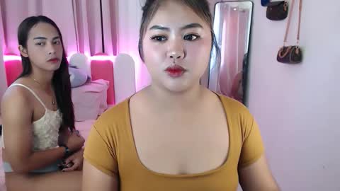 lovely_shine online show from 02-25-26, 03:27