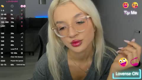 lovelybianca_ online show from 11-07-25, 11:05