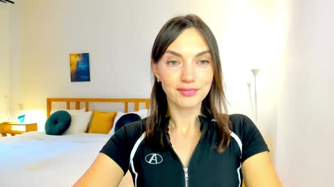 Snapshot of lovelyeemia chatting on 12-02-24, 07:03 Mia online show from 12-02-24, 07:03