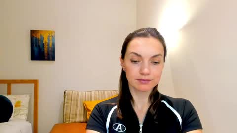 Snapshot of lovelyeemia chatting on 12-20-24, 05:51 Mia online show from 12-20-24, 05:51