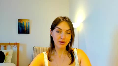 Snapshot of lovelyeemia chatting on 12-23-24, 07:17 Mia online show from 12-23-24, 07:17