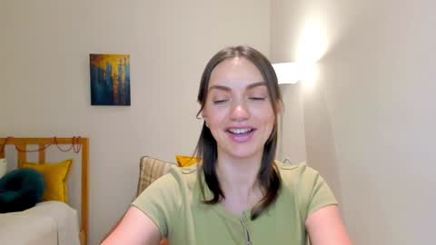 Snapshot of lovelyeemia chatting on 12-29-24, 05:44 Mia online show from 12-29-24, 05:44